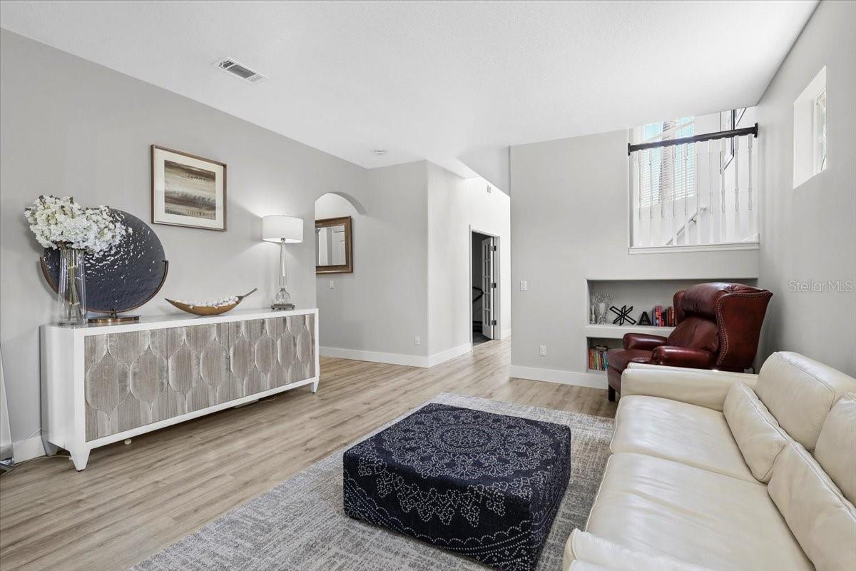 6841 BOUGANVILLEA CRESCENT DR, ORLANDO, FL, 32809