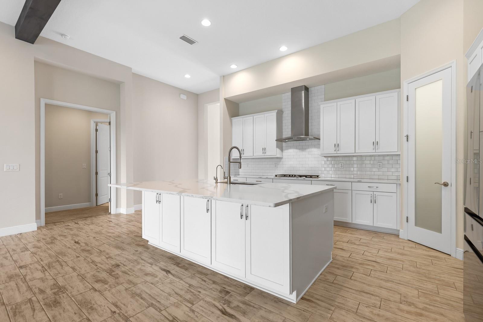 6269 HIDDEN BRANCH DR, APOLLO BEACH, FL, 33572