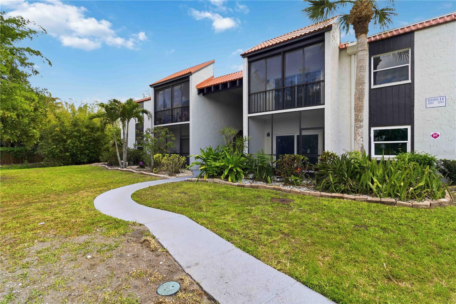 3281 BENEVA RD #104, SARASOTA, FL, 34232