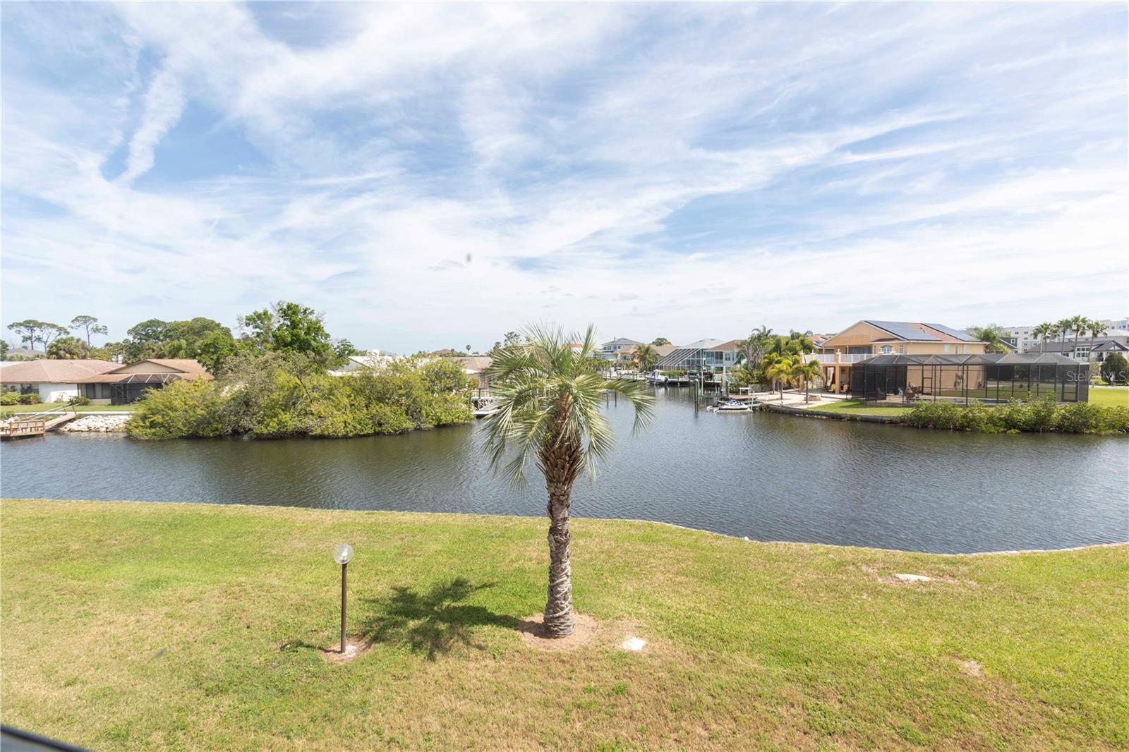 4609 MARINE PKWY #203, NEW PORT RICHEY, FL, 34652