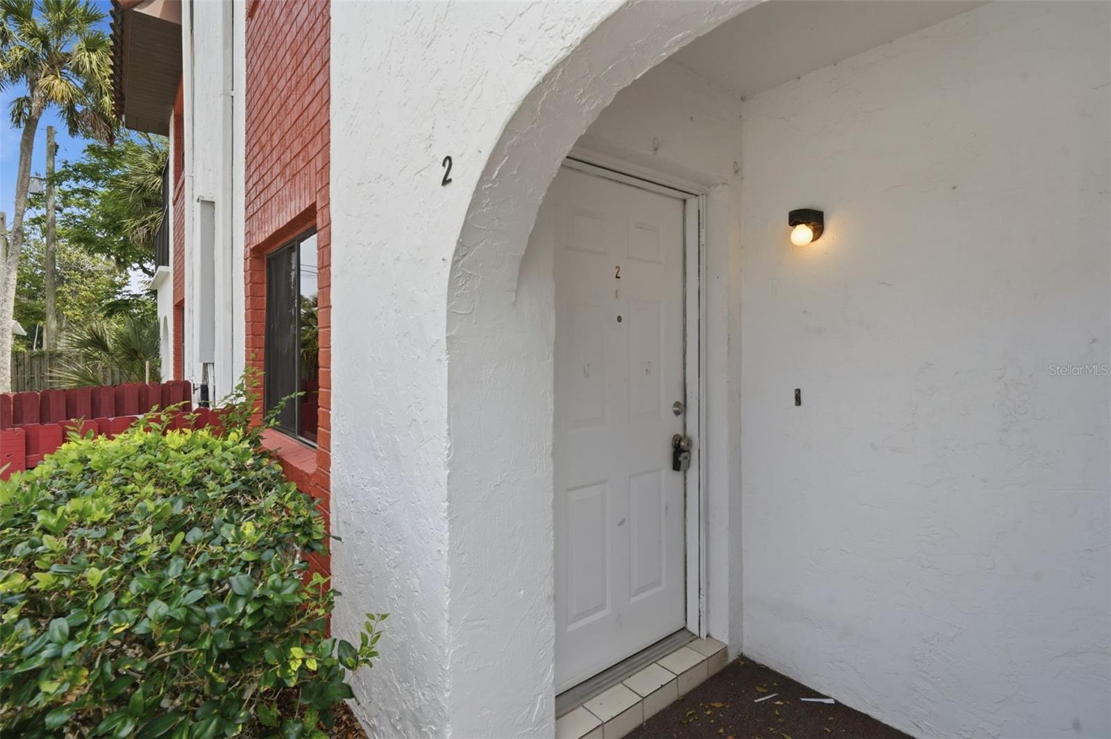 910 BIG TREE RD #202, SOUTH DAYTONA, FL, 32119