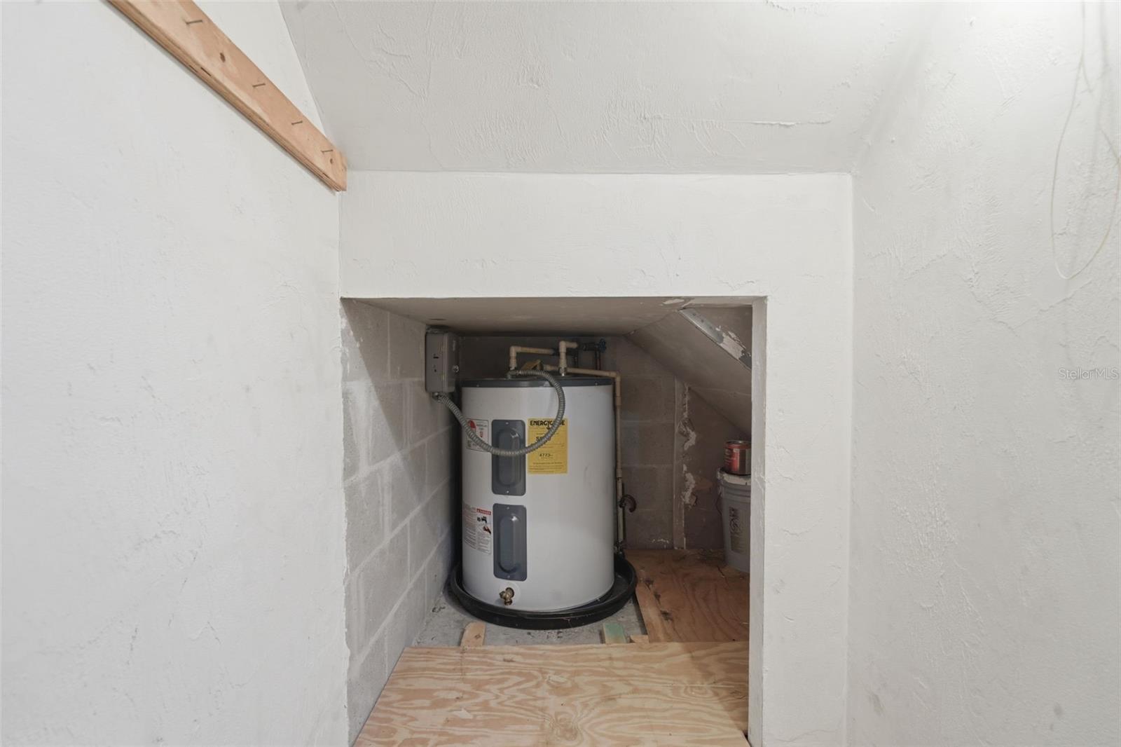 910 BIG TREE RD #202, SOUTH DAYTONA, FL, 32119