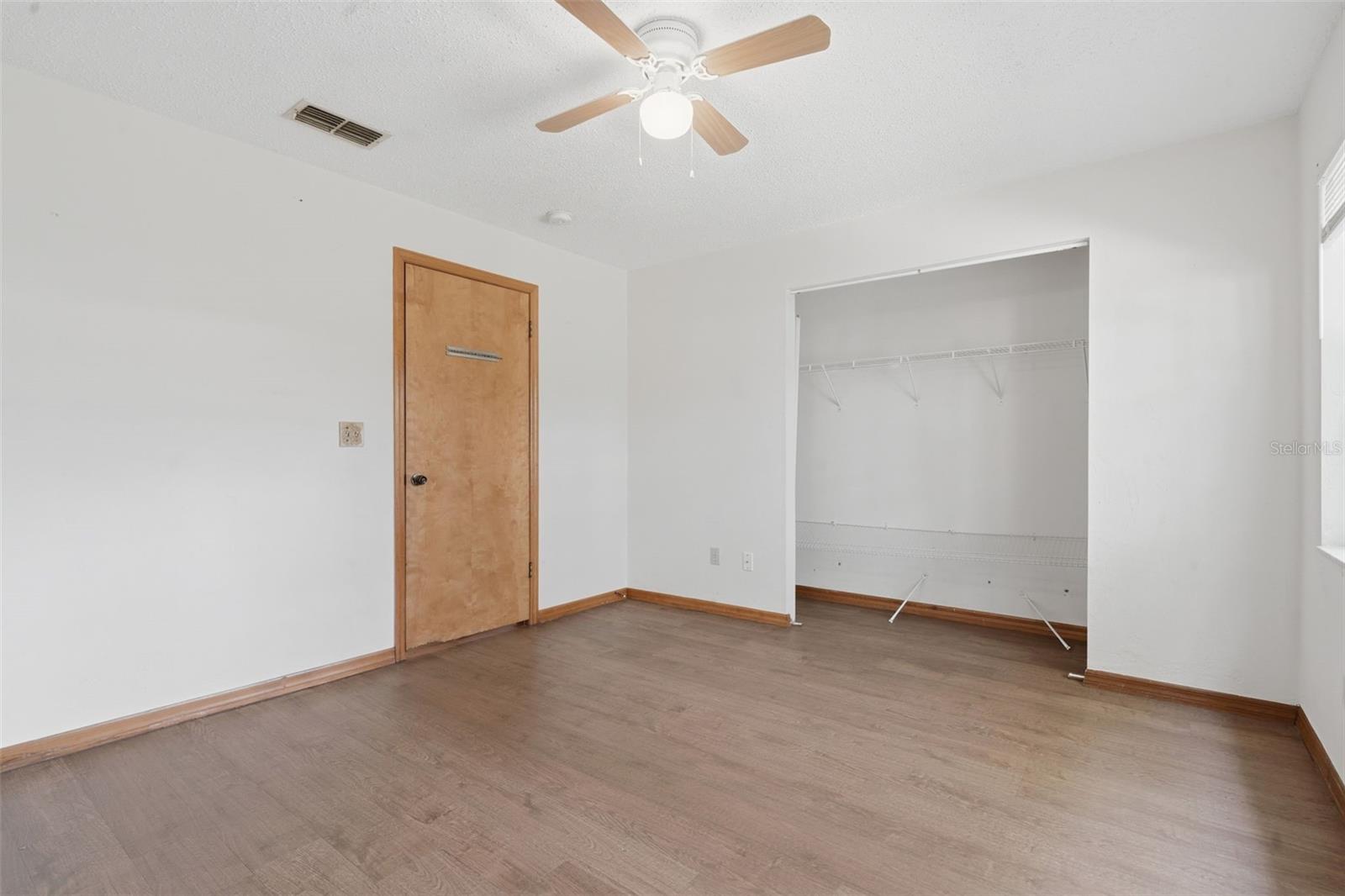 910 BIG TREE RD #202, SOUTH DAYTONA, FL, 32119