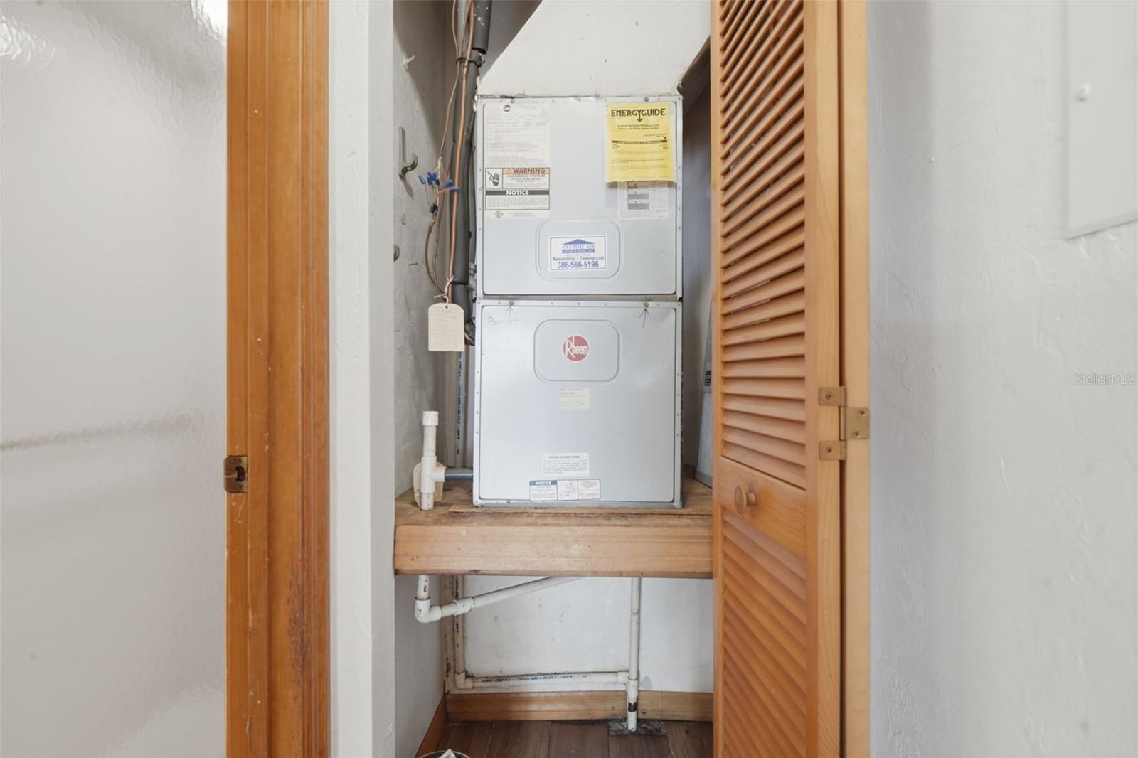 910 BIG TREE RD #202, SOUTH DAYTONA, FL, 32119