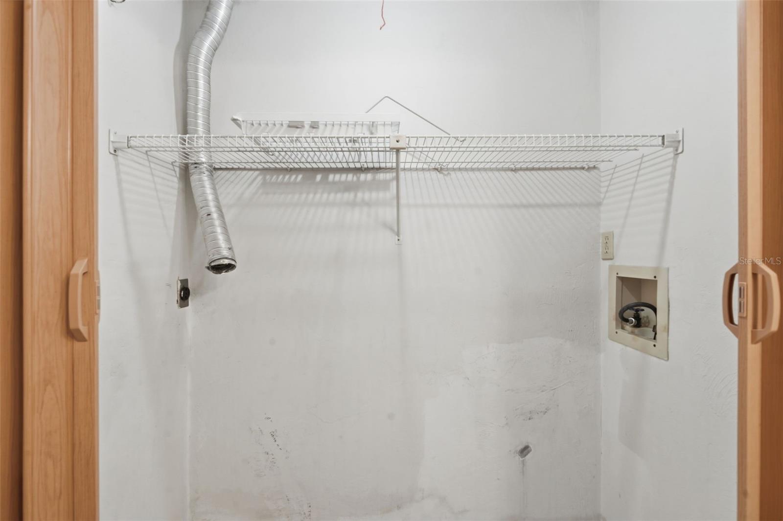 910 BIG TREE RD #202, SOUTH DAYTONA, FL, 32119