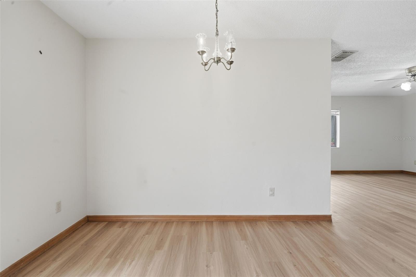 910 BIG TREE RD #202, SOUTH DAYTONA, FL, 32119