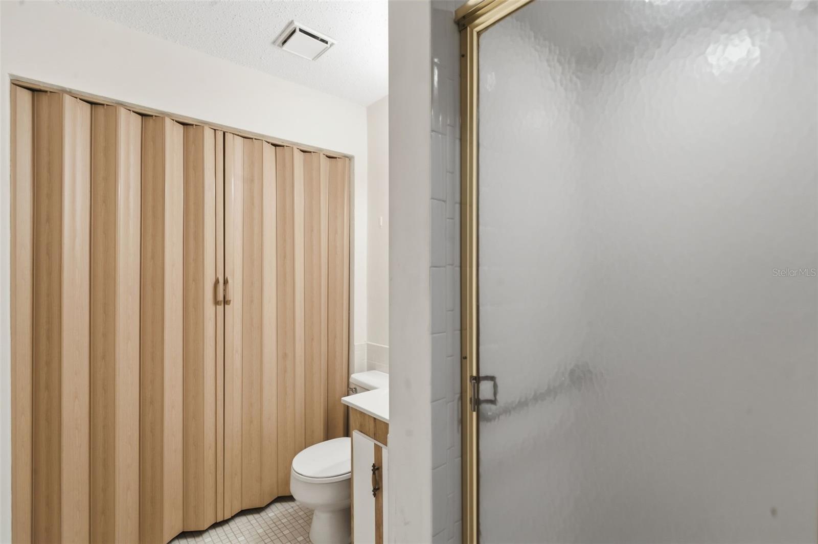 910 BIG TREE RD #202, SOUTH DAYTONA, FL, 32119