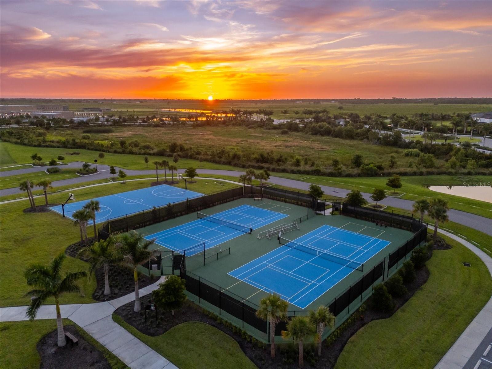 8792 WINTER BREEZE WAY, SARASOTA, FL, 34241