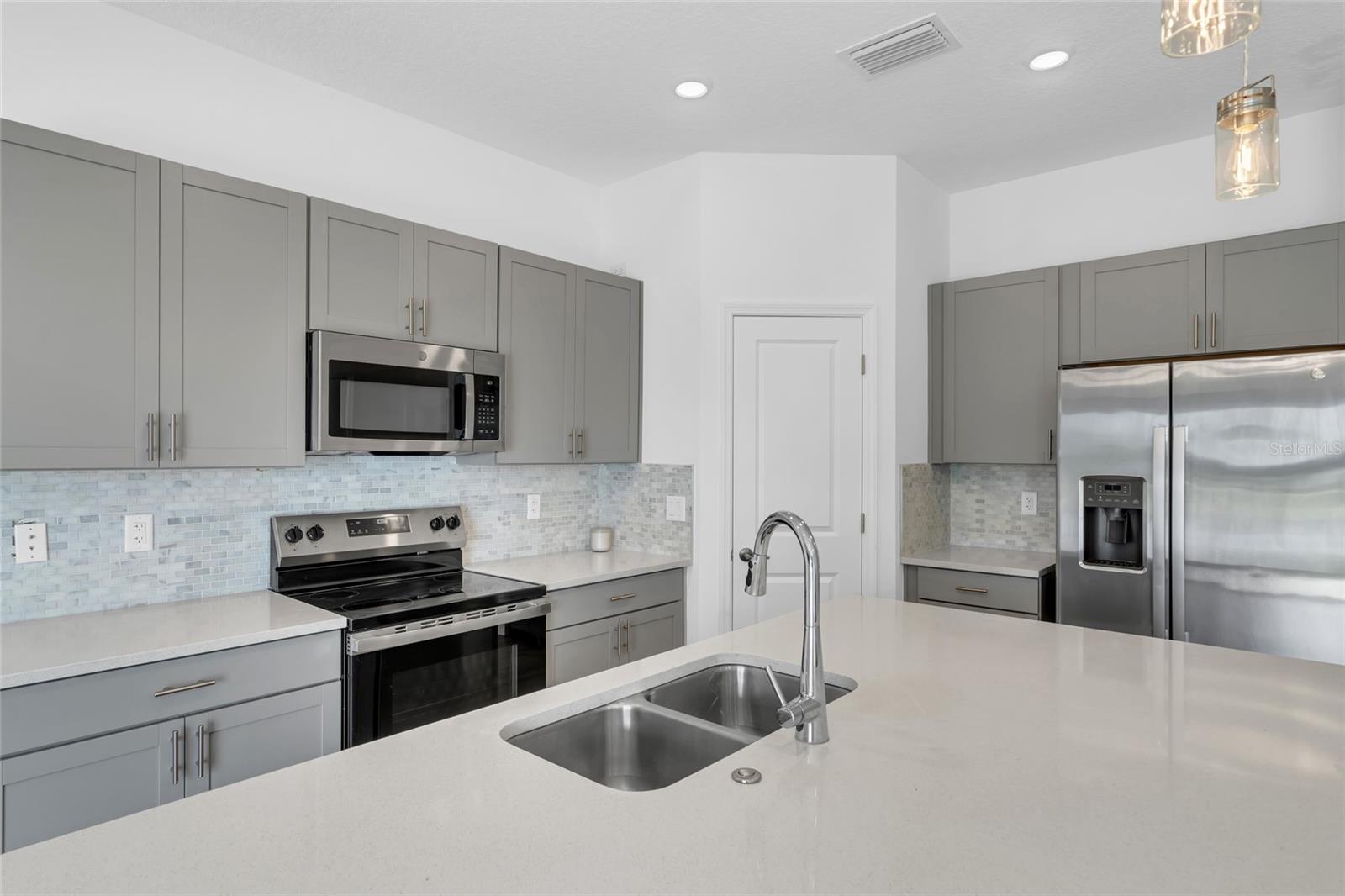 8792 WINTER BREEZE WAY, SARASOTA, FL, 34241