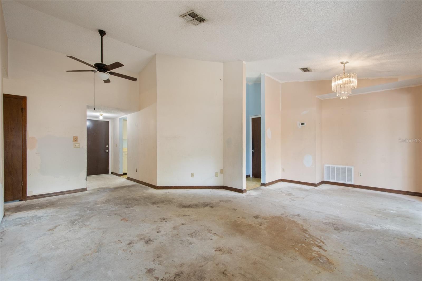 10722 WHISPERWOOD LN, ORLANDO, FL, 32837