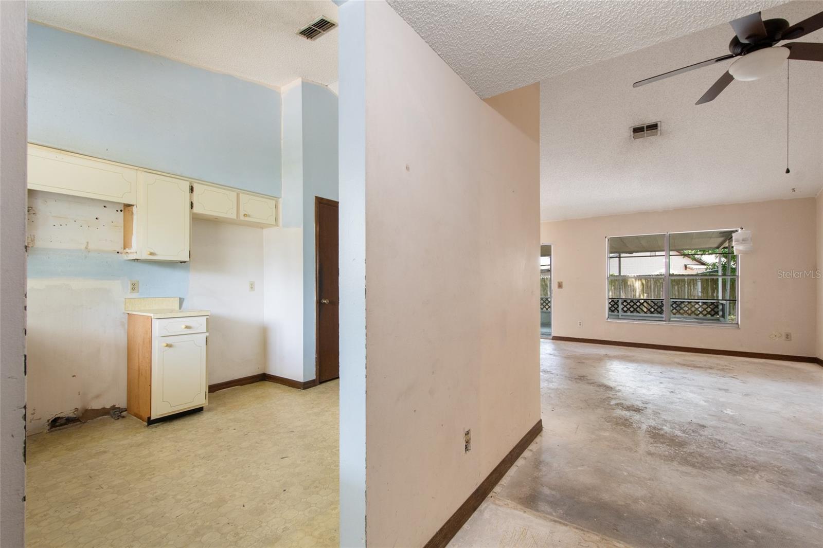 10722 WHISPERWOOD LN, ORLANDO, FL, 32837