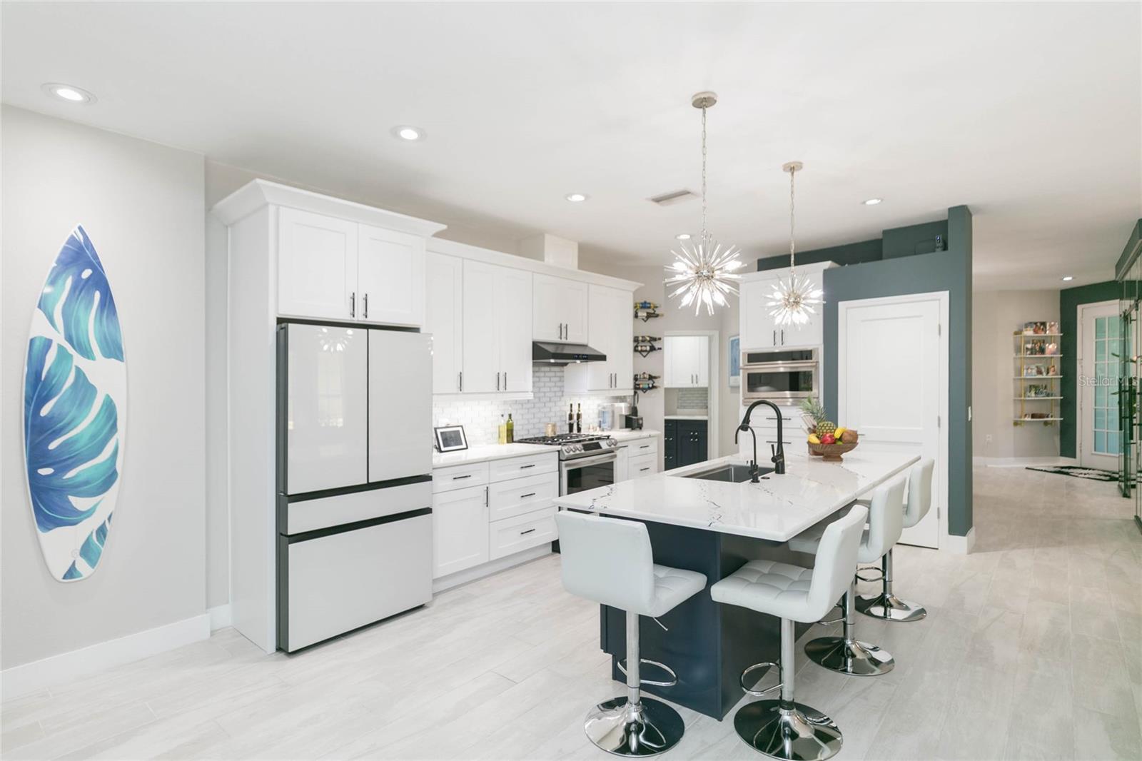 204 LATITUDE PL, APOLLO BEACH, FL, 33572