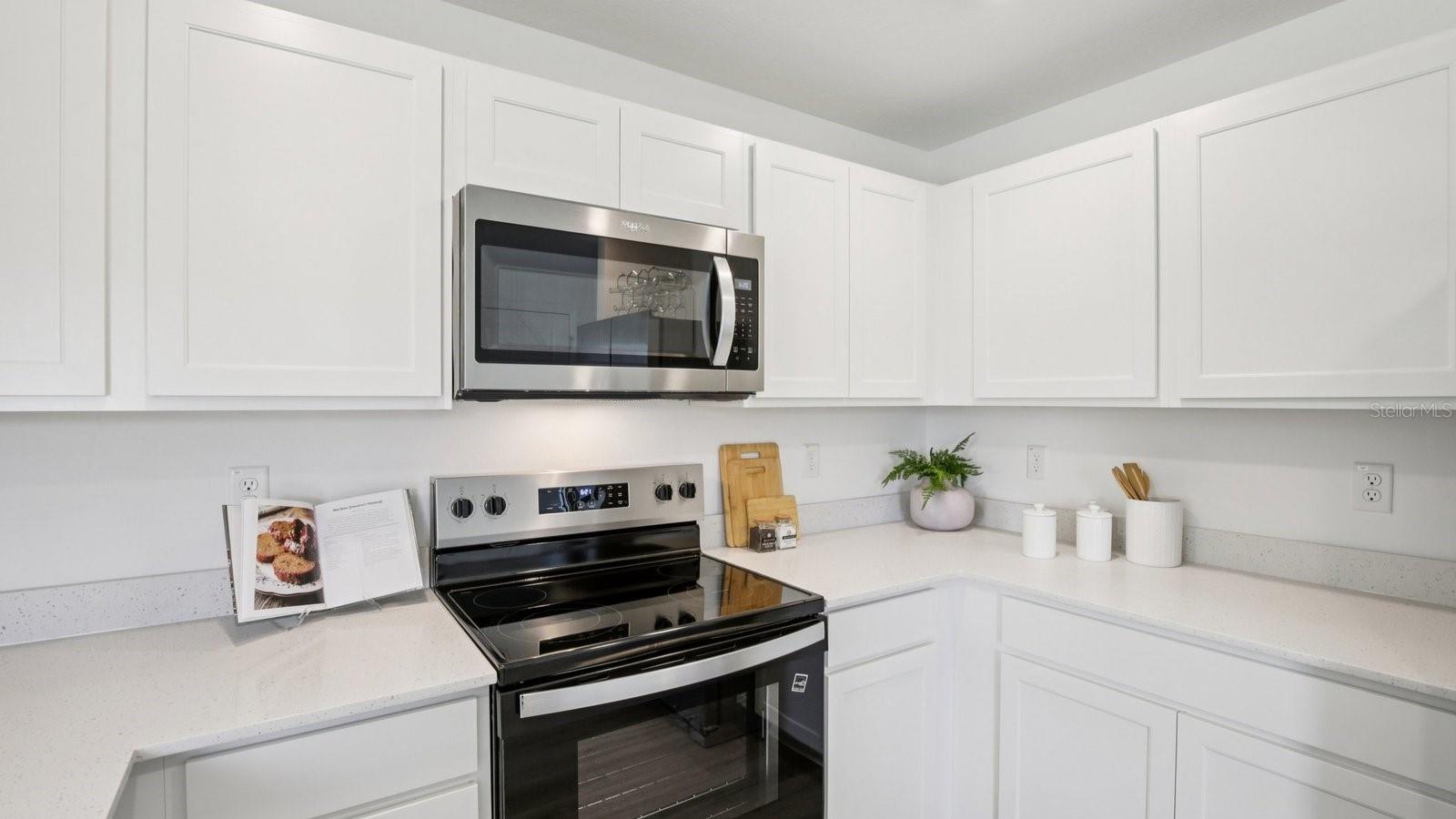 2399 BENDER DR, ZEPHYRHILLS, FL, 33541