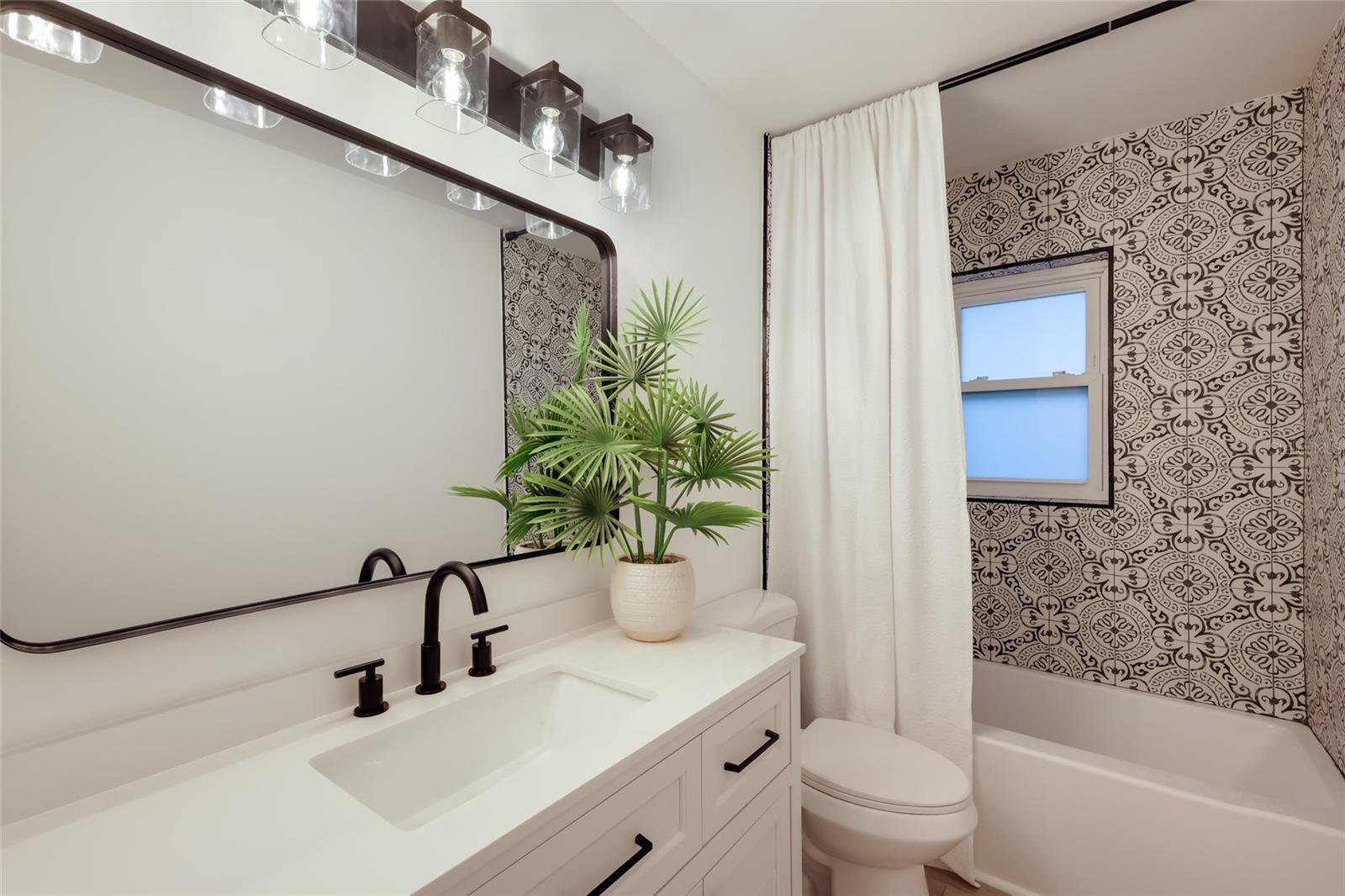 120 43RD ST NW, BRADENTON, FL, 34209