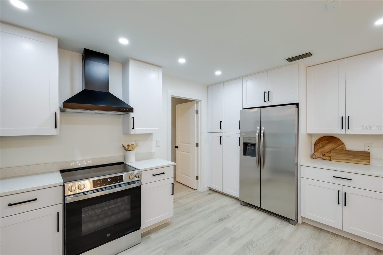 120 43RD ST NW, BRADENTON, FL, 34209