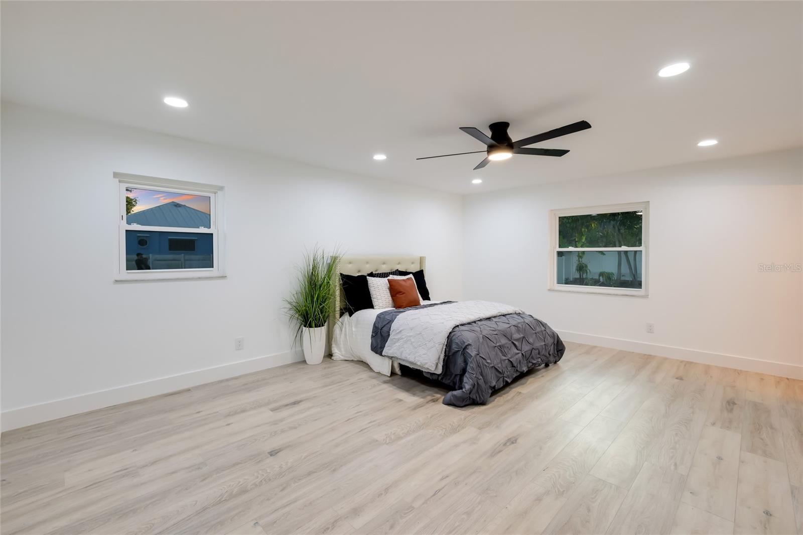 120 43RD ST NW, BRADENTON, FL, 34209