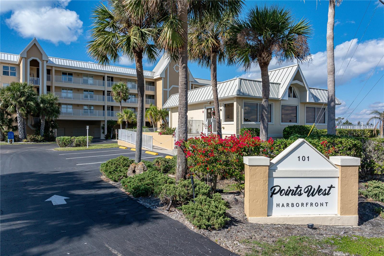 101 N MARION CT #215, PUNTA GORDA, FL, 33950