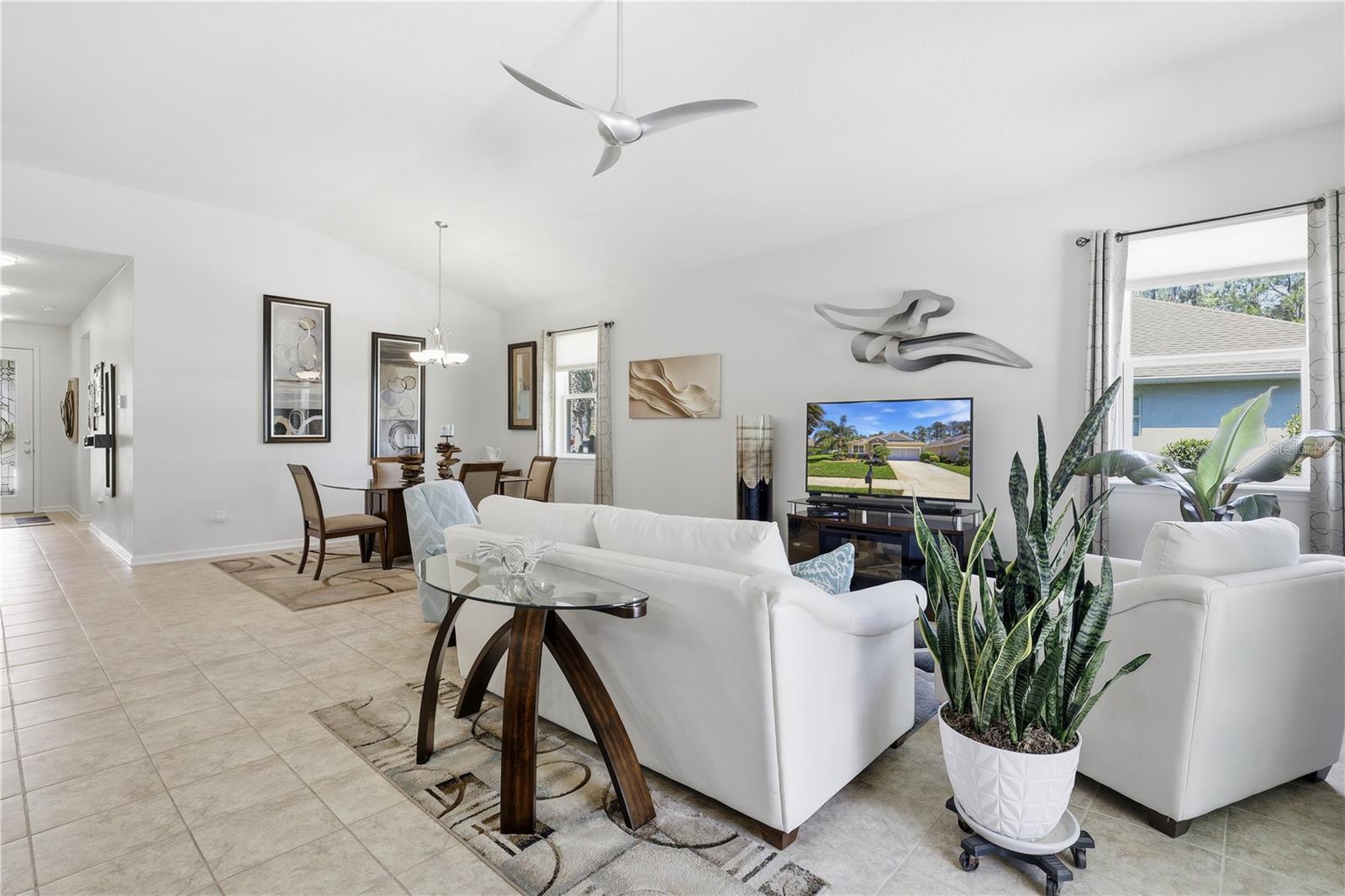 124 S HUMMINGBIRD PL, PALM COAST, FL, 32164