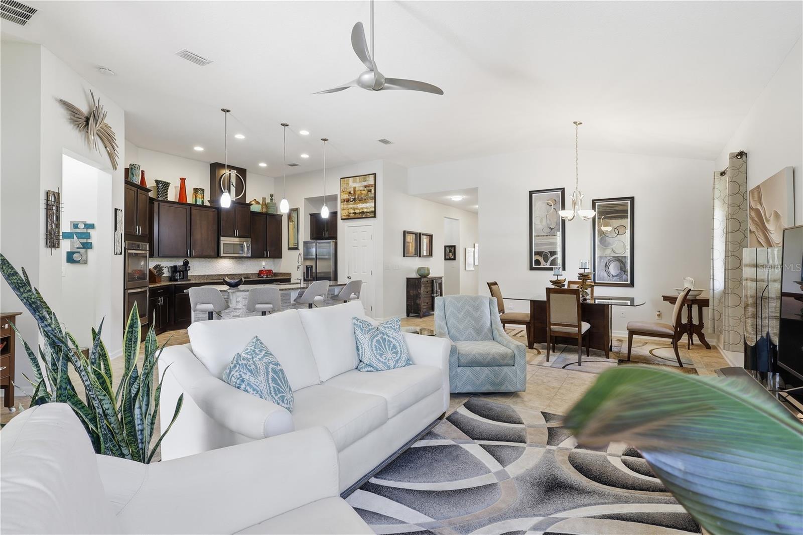 124 S HUMMINGBIRD PL, PALM COAST, FL, 32164