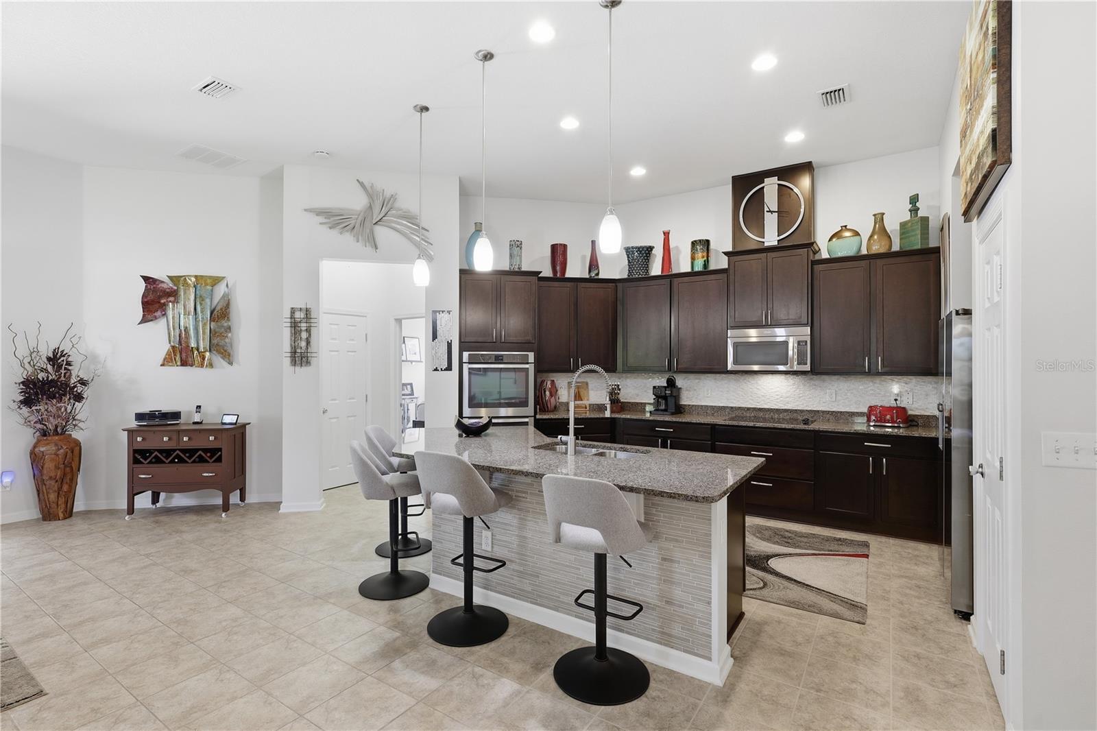 124 S HUMMINGBIRD PL, PALM COAST, FL, 32164