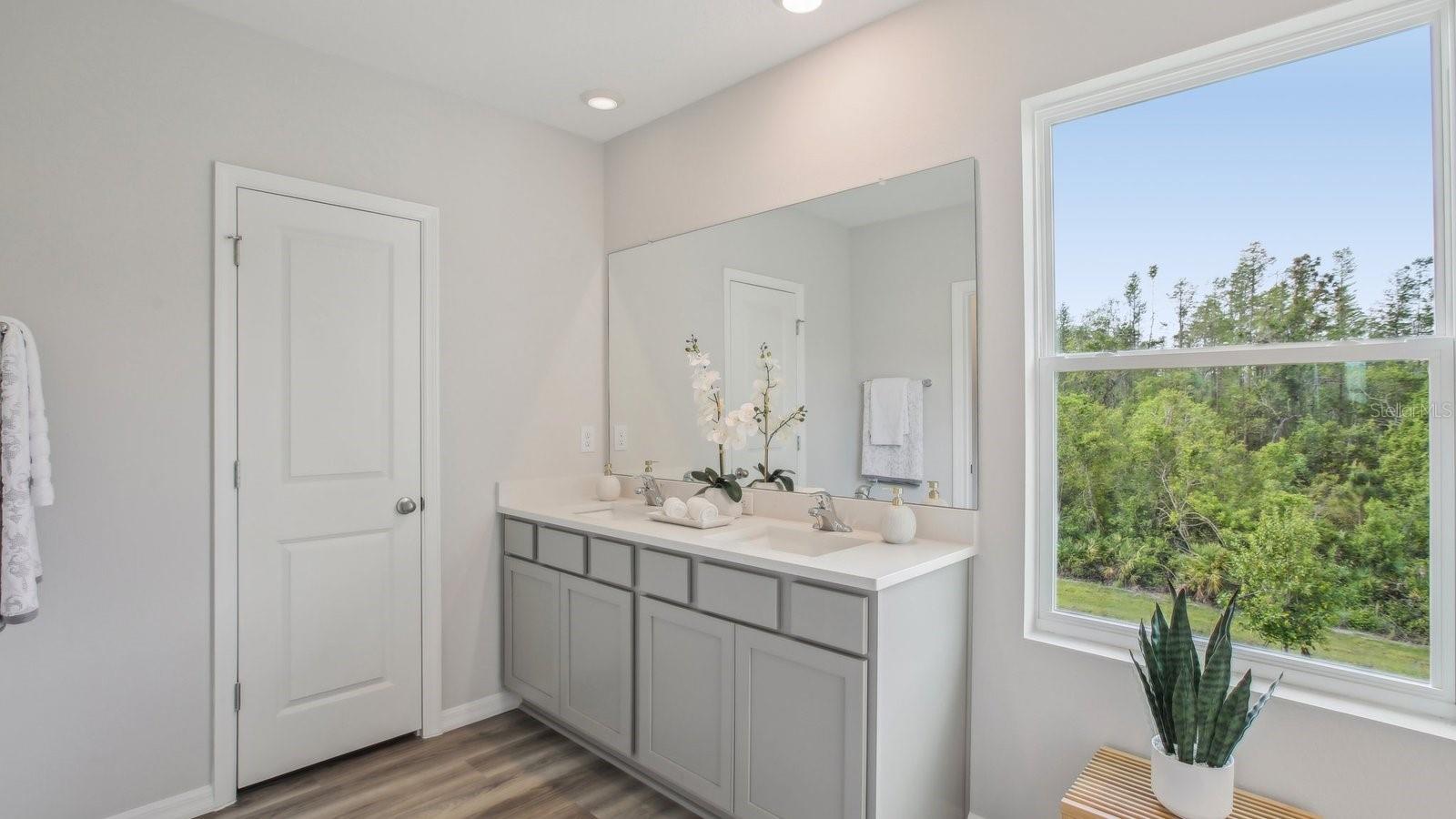 2405 BENDER DR, ZEPHYRHILLS, FL, 33541