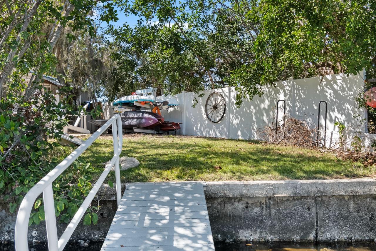 107 6TH ST NW, RUSKIN, FL, 33570