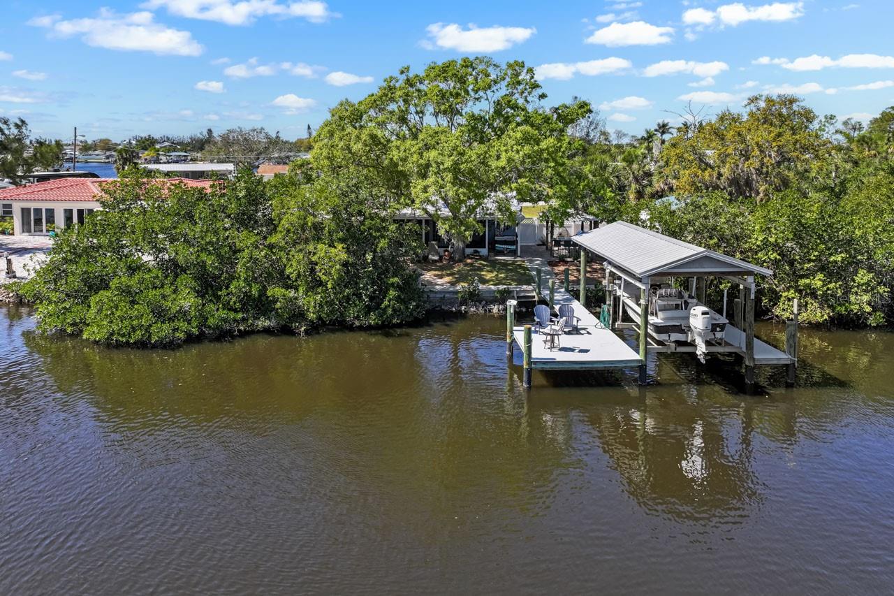 107 6TH ST NW, RUSKIN, FL, 33570