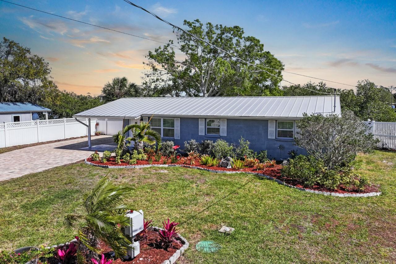 107 6TH ST NW, RUSKIN, FL, 33570