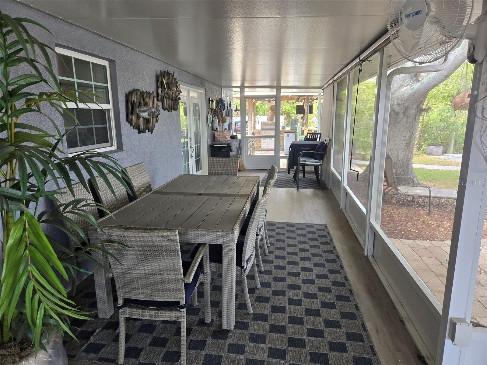 107 6TH ST NW, RUSKIN, FL, 33570