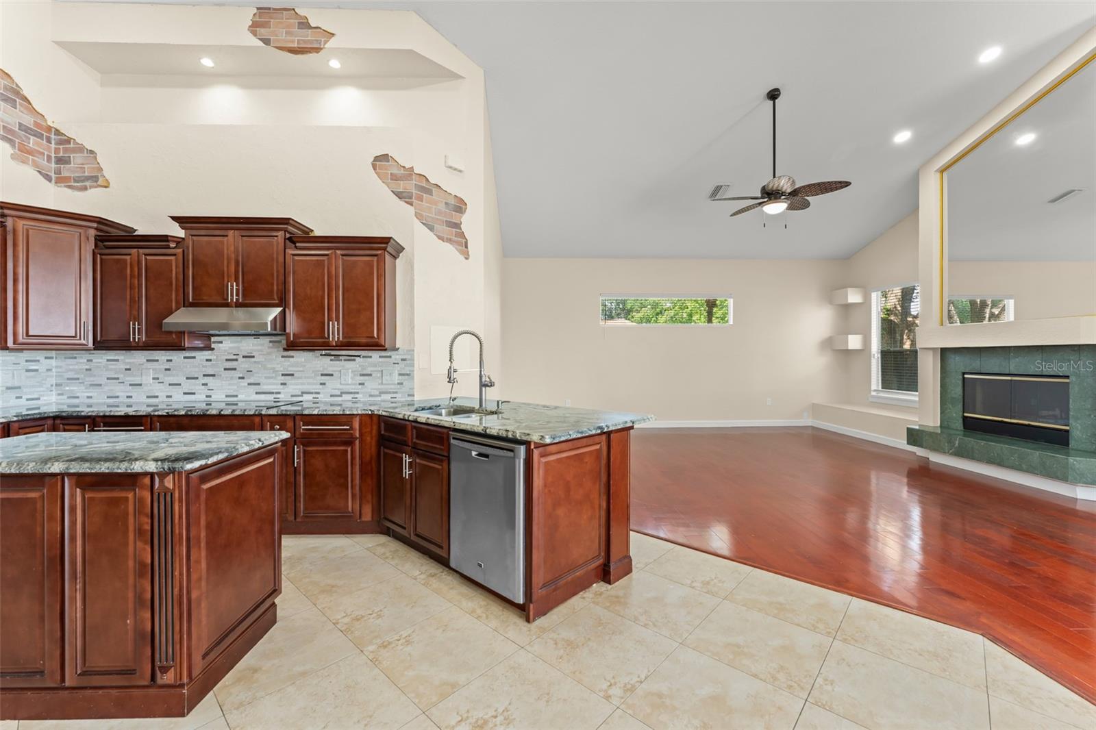 2211 LANGLEY CIR, ORLANDO, FL, 32835