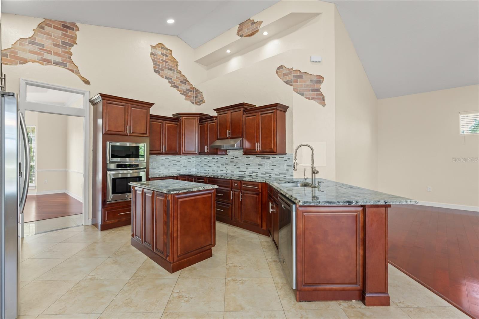 2211 LANGLEY CIR, ORLANDO, FL, 32835