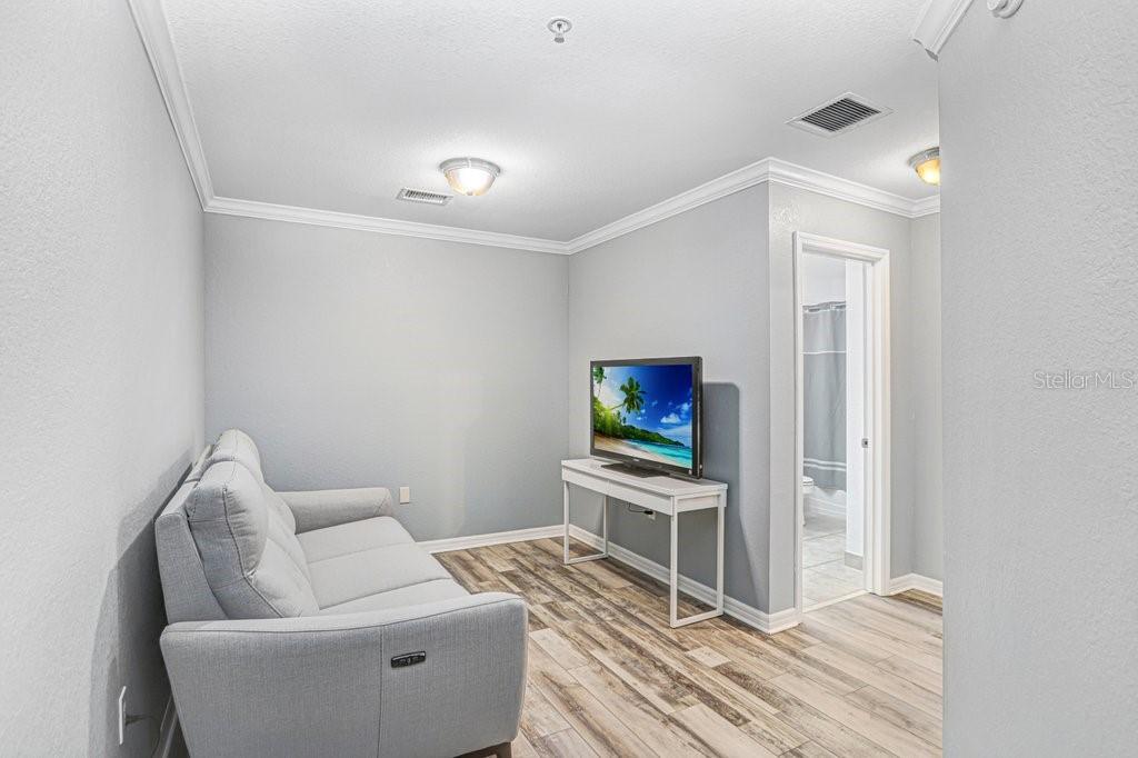 9838 W PARK VILLAGE DR #9838, TAMPA, FL, 33626