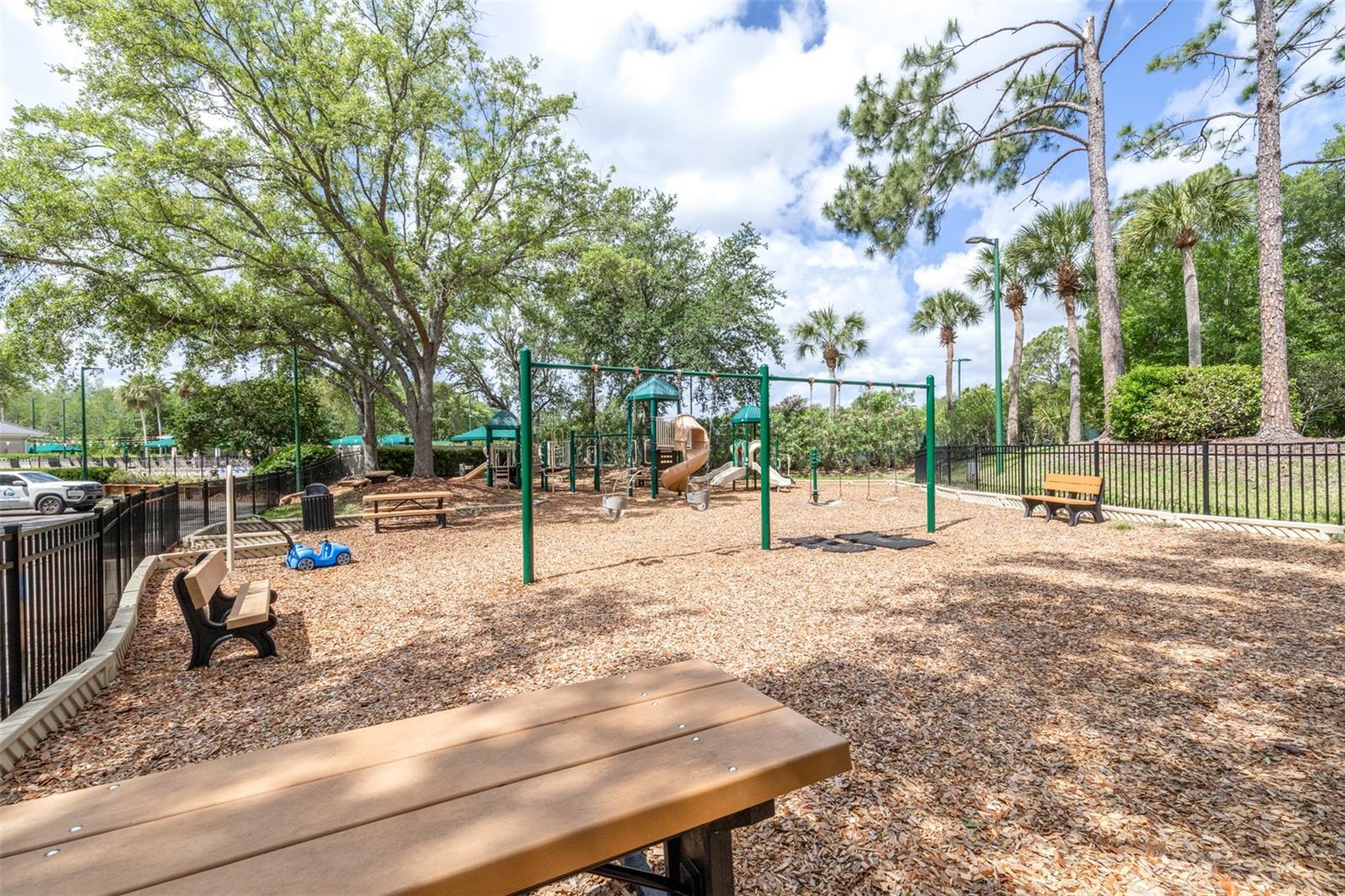 10102 DEERCLIFF DR, TAMPA, FL, 33647