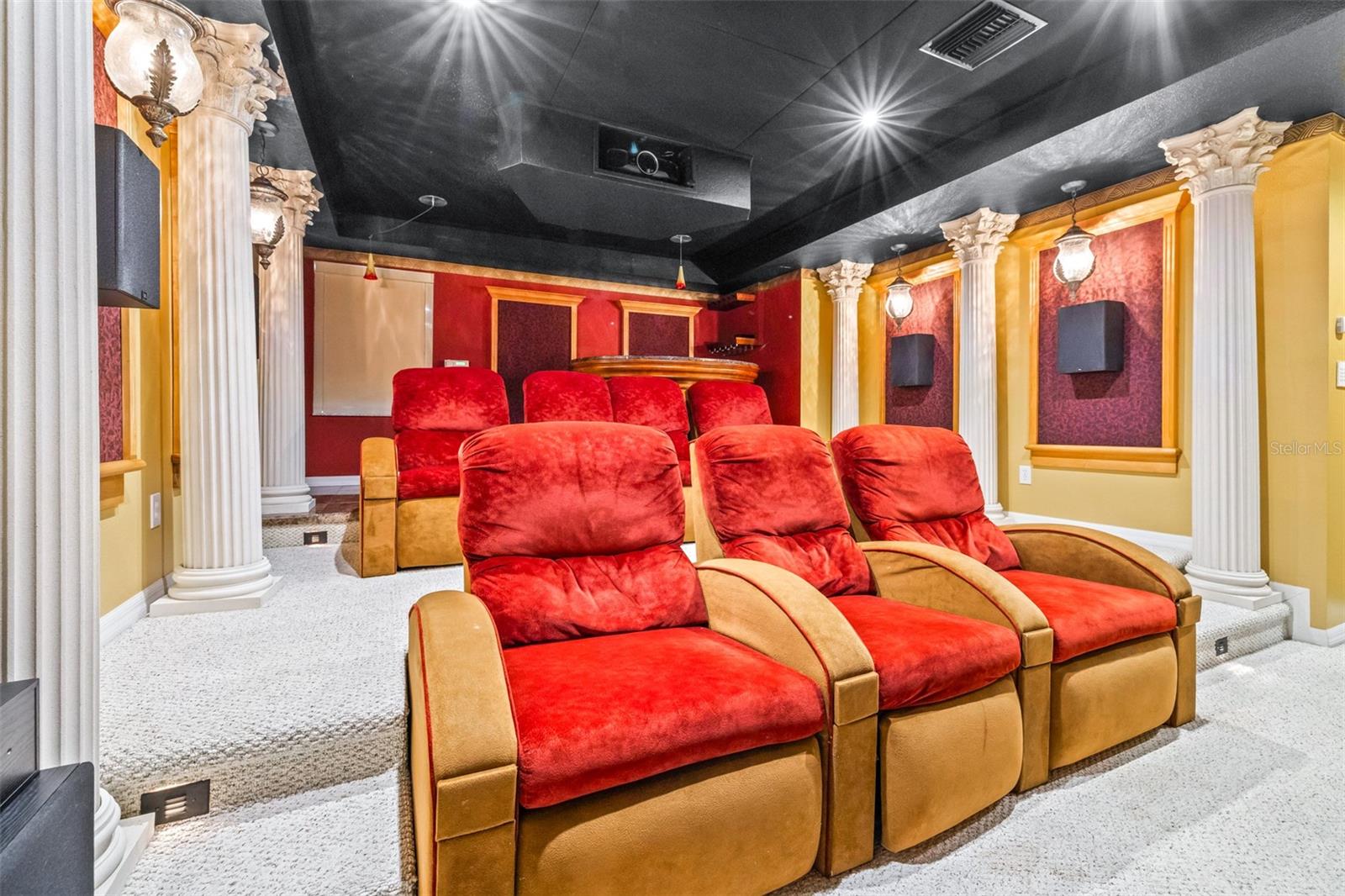 10102 DEERCLIFF DR, TAMPA, FL, 33647