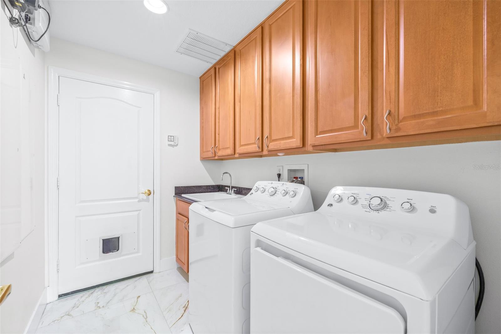 10102 DEERCLIFF DR, TAMPA, FL, 33647