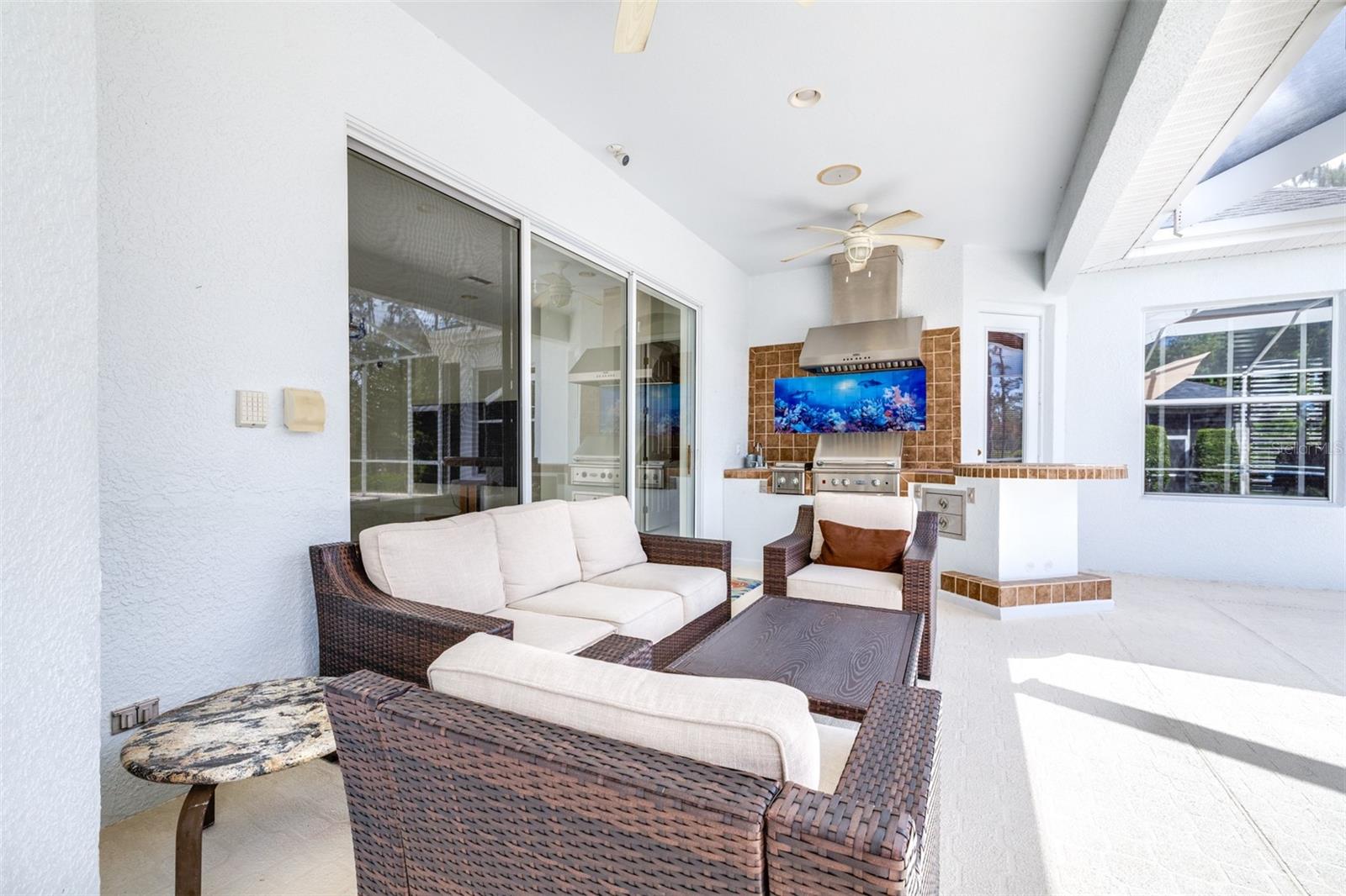 10102 DEERCLIFF DR, TAMPA, FL, 33647