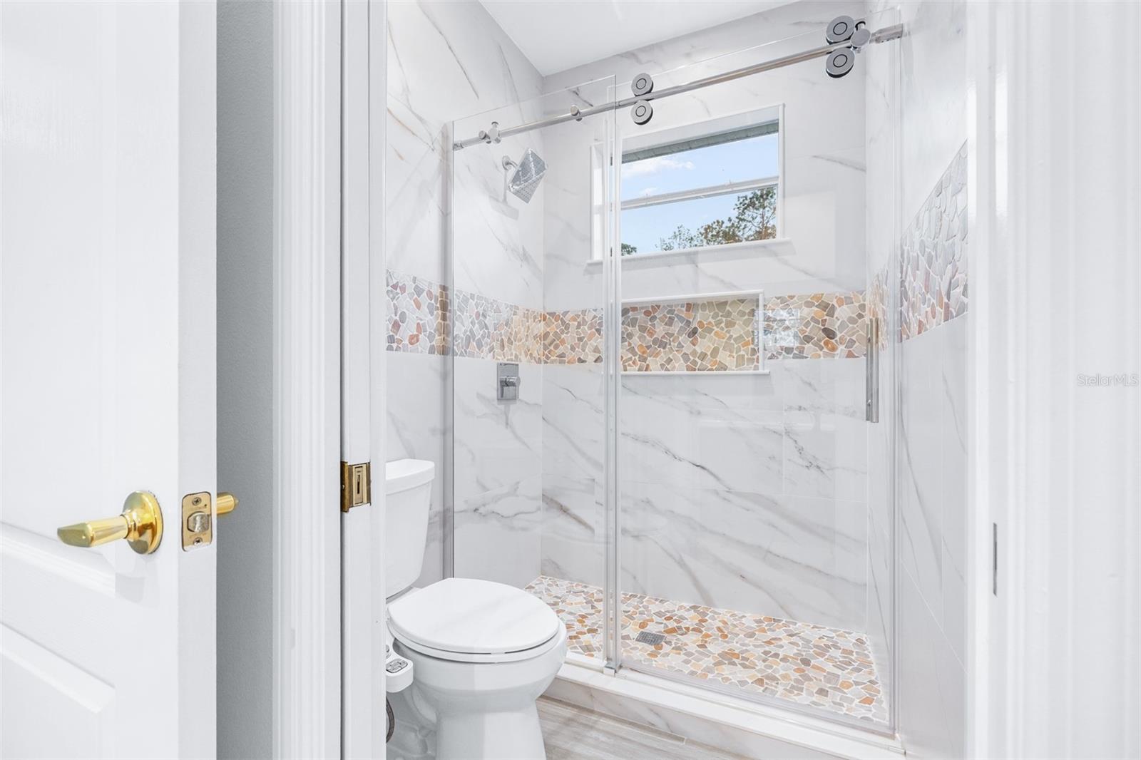 10102 DEERCLIFF DR, TAMPA, FL, 33647