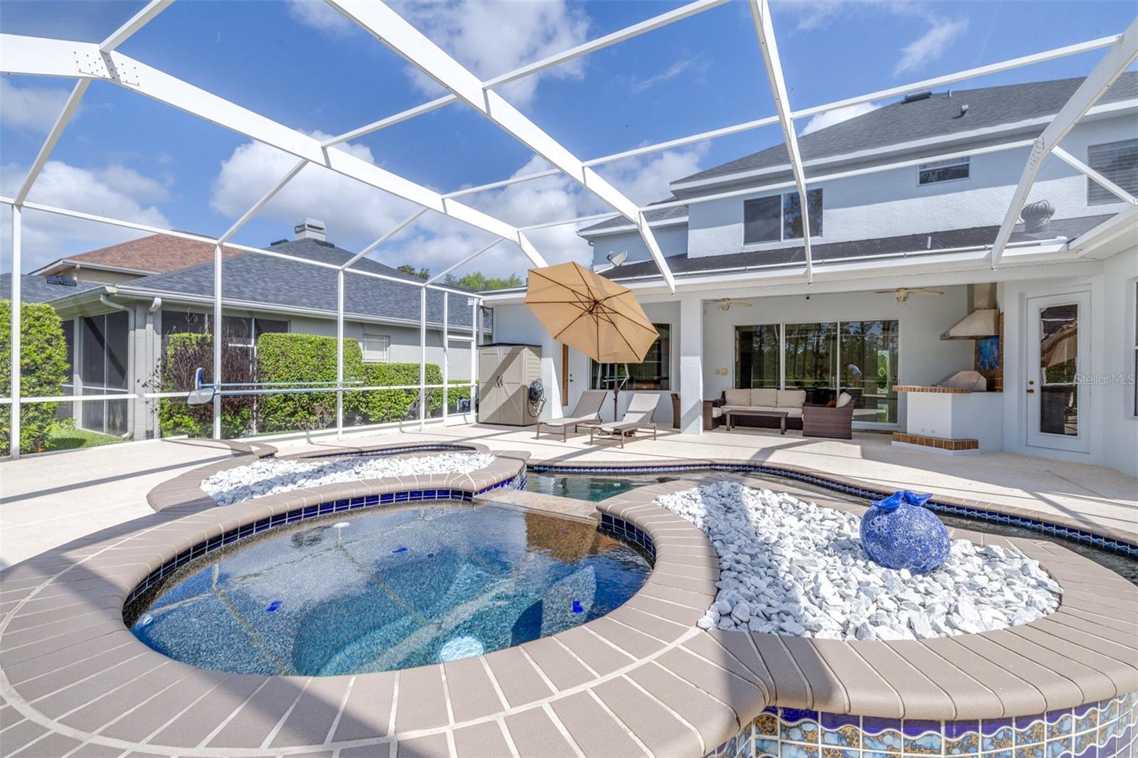 10102 DEERCLIFF DR, TAMPA, FL, 33647