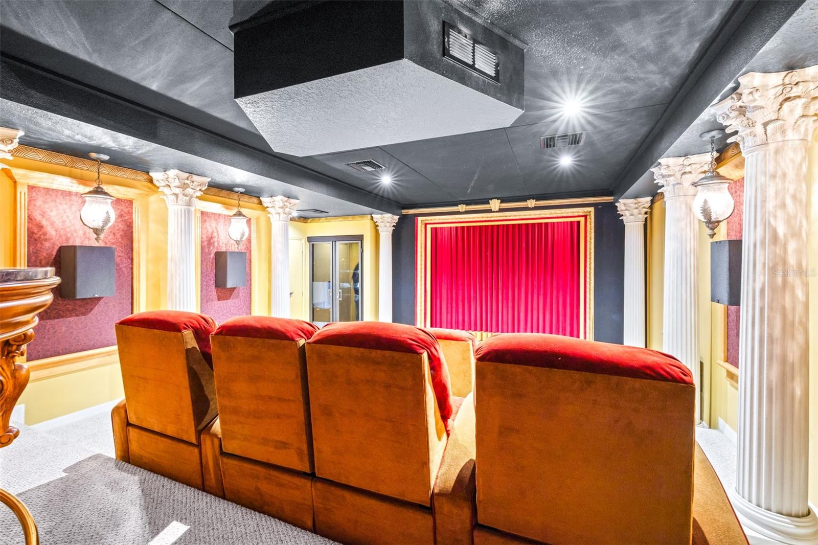 10102 DEERCLIFF DR, TAMPA, FL, 33647