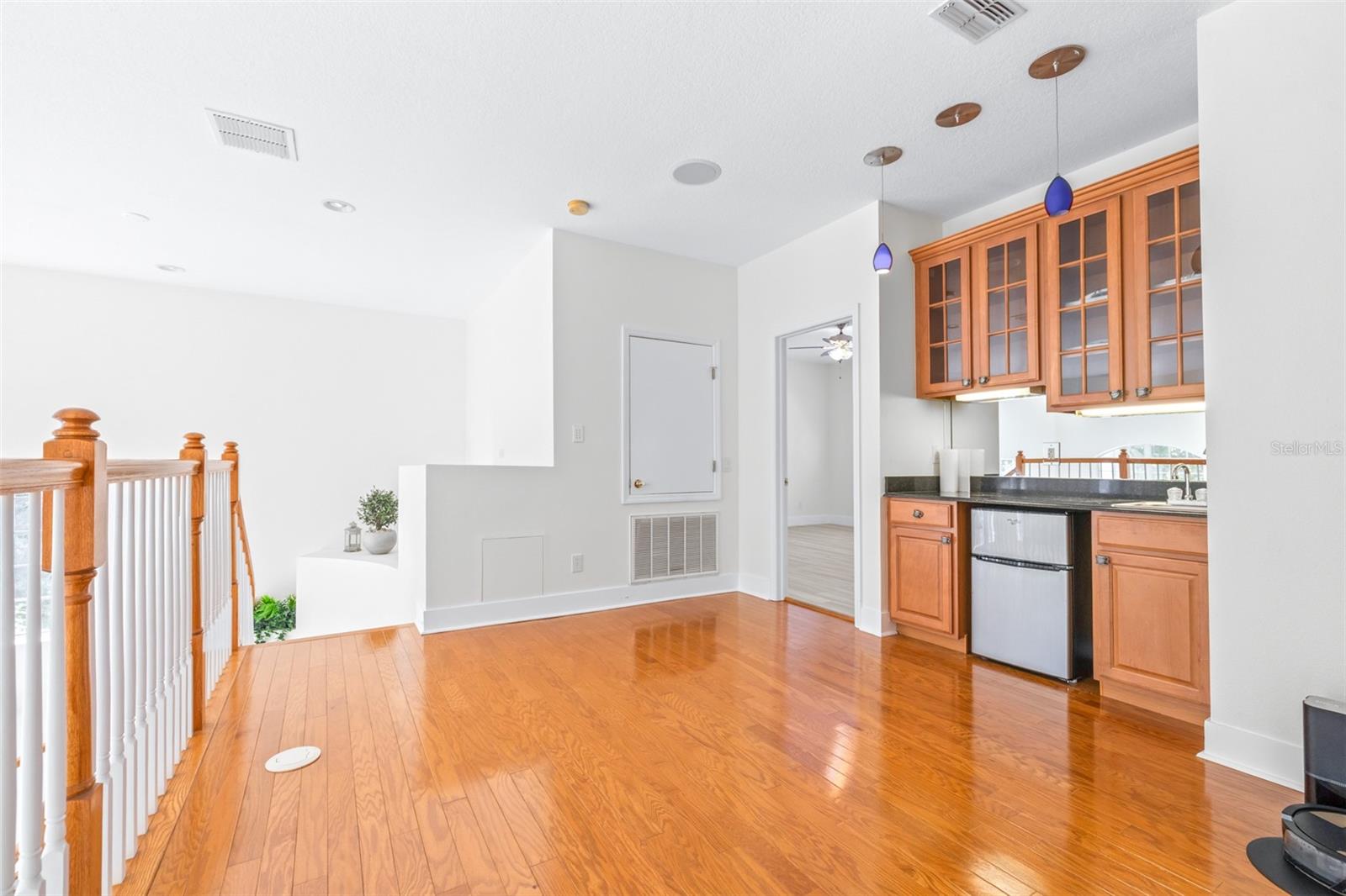 10102 DEERCLIFF DR, TAMPA, FL, 33647