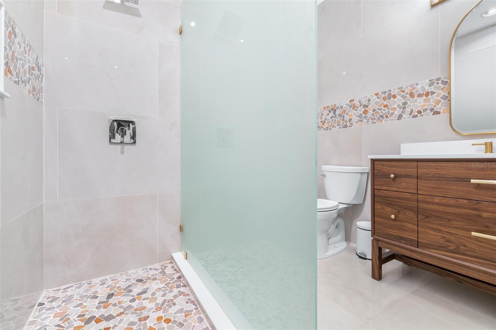 10102 DEERCLIFF DR, TAMPA, FL, 33647