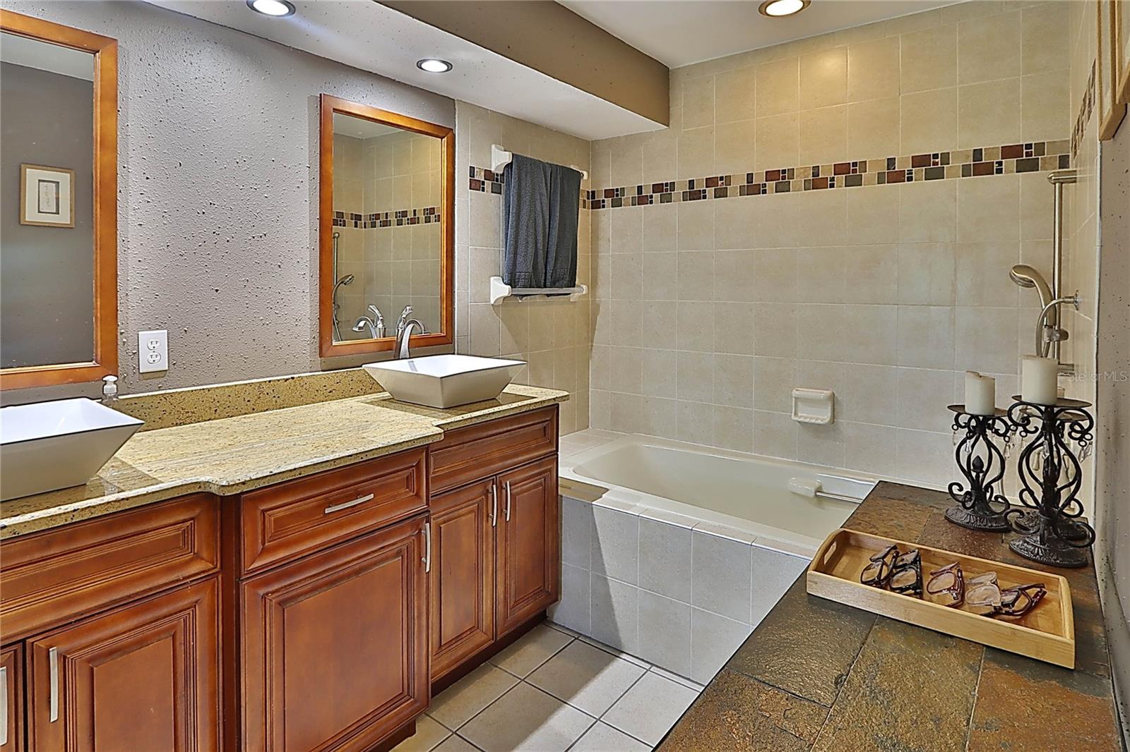 19814 DEER HOLLOW LN, LUTZ, FL, 33548