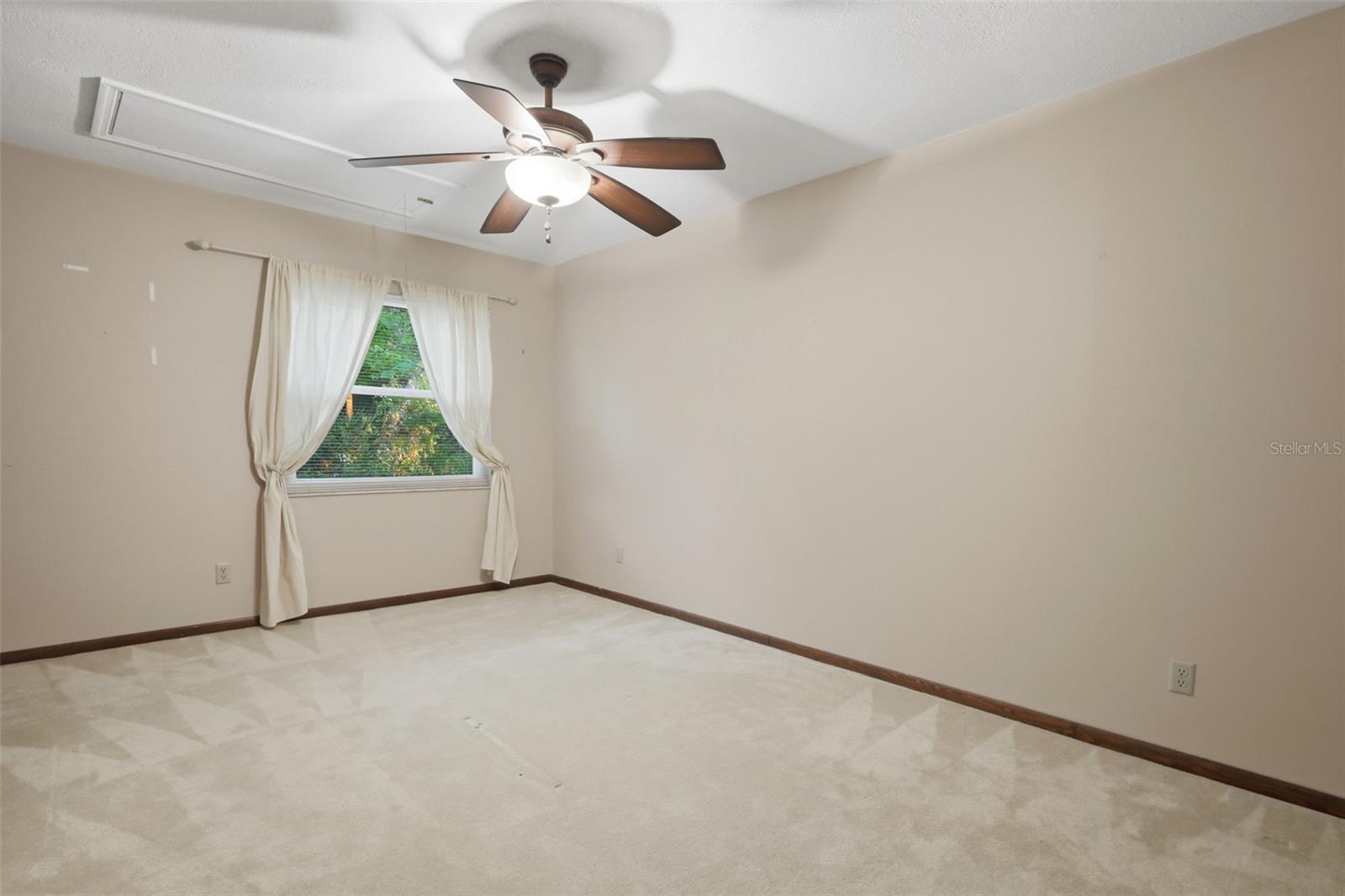 1650 E UNIVERSITY AVE, ORANGE CITY, FL, 32763