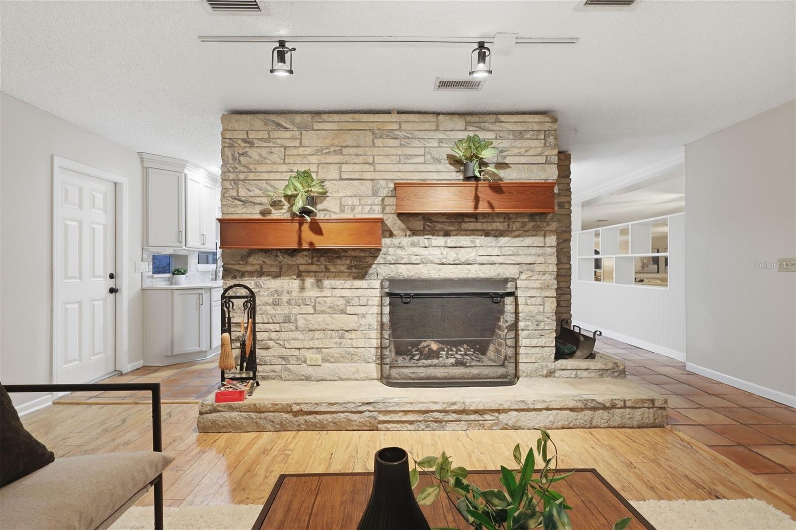 1650 E UNIVERSITY AVE, ORANGE CITY, FL, 32763