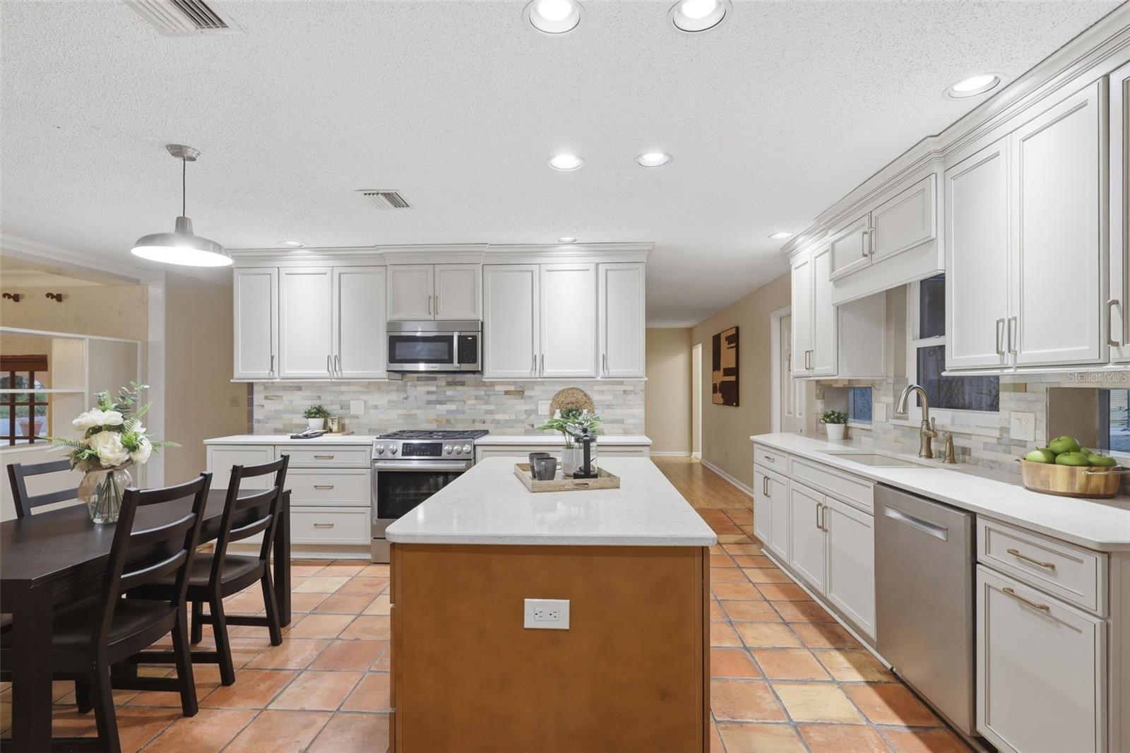 1650 E UNIVERSITY AVE, ORANGE CITY, FL, 32763