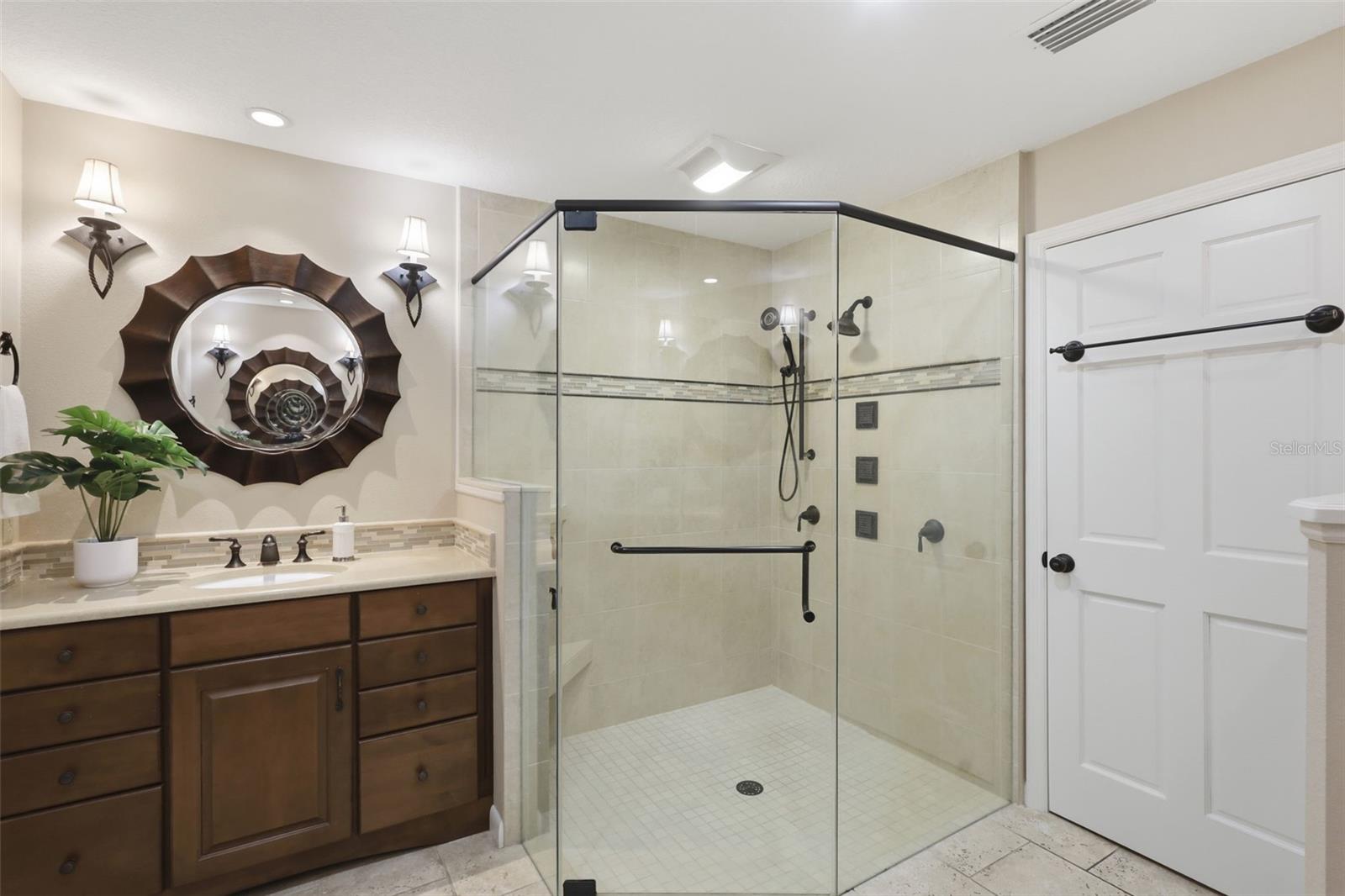 1650 E UNIVERSITY AVE, ORANGE CITY, FL, 32763