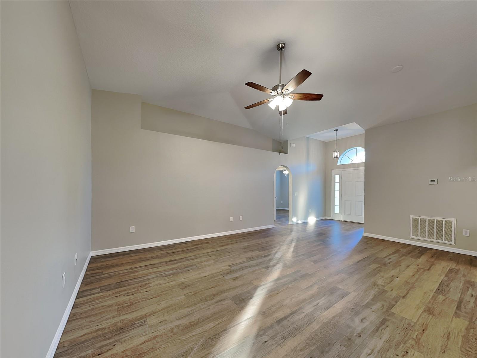 EUSTIS REMINGTON CLUB PH 02 LT 61 ORB, EUSTIS, FL, 32726