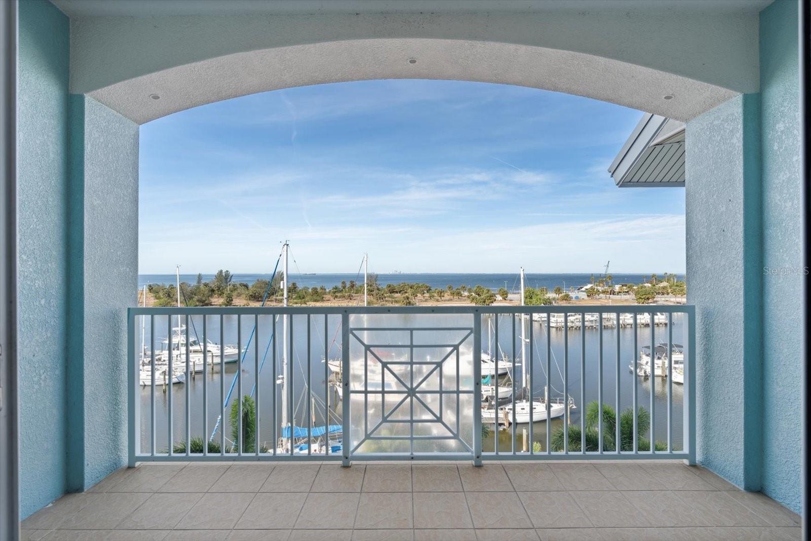 536 BAHIA BEACH BLVD #401A, RUSKIN, FL, 33570