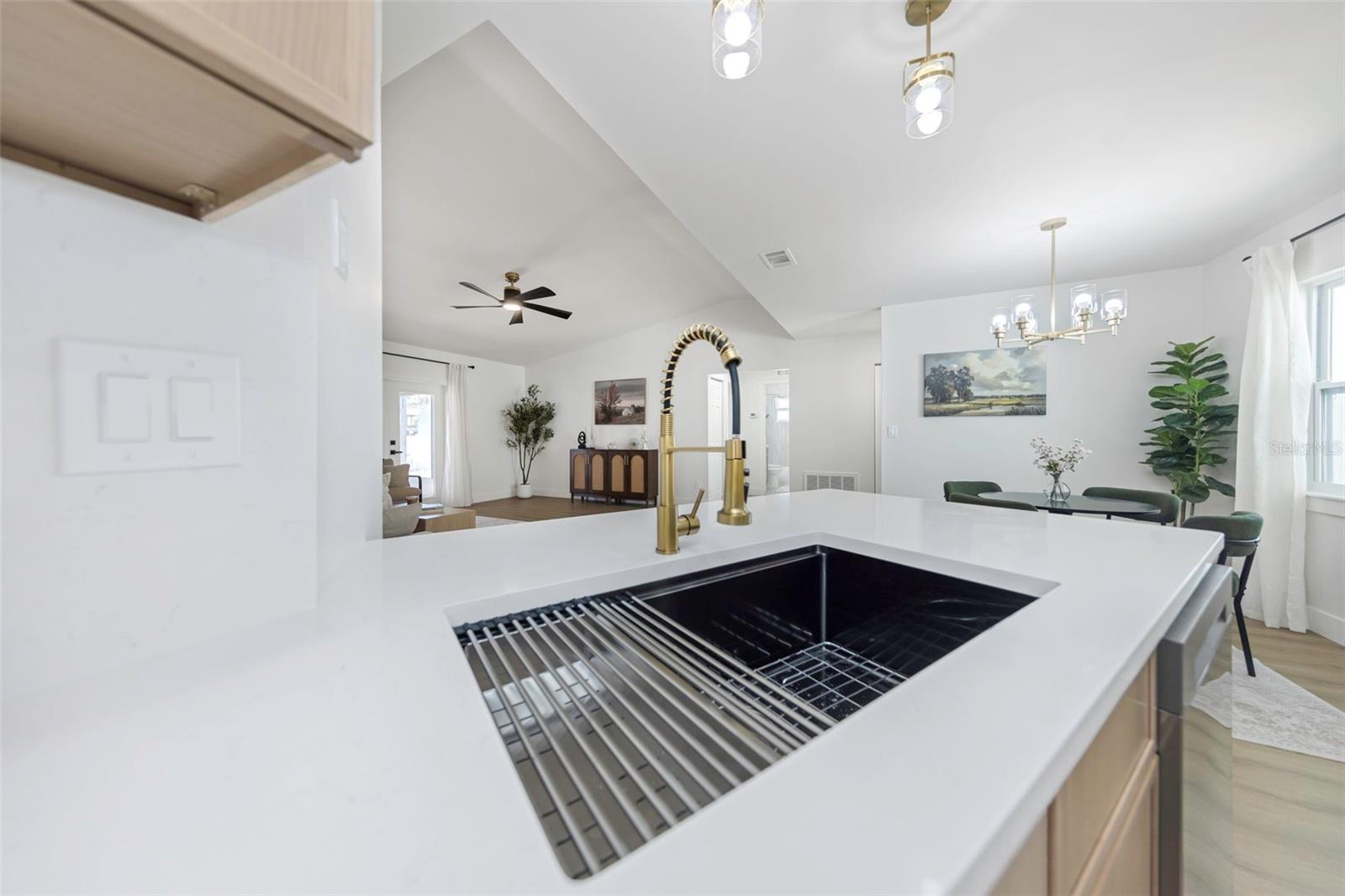 12909 PINEWAY DR, LARGO, FL, 33773