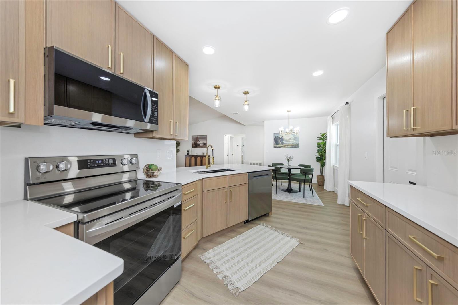 12909 PINEWAY DR, LARGO, FL, 33773